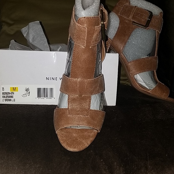 NW Jerianne Leather Dress Sandal - Picture 5 of 5